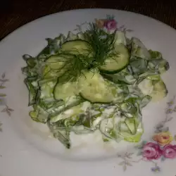 Zelena salata sa kiselim mlekom