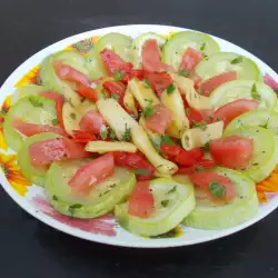 Salata sa tikvicama i bosiljkom