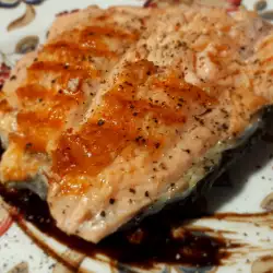 Fileti od lososa na gril tiganju