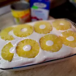 Torta sa maskarponeom i ananasom