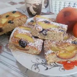 Ukusan kolač sa letnjim voćem