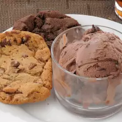 Sladoled sa cimetom i čokoladom