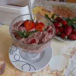 Domaći krem sladoled sa jagodama