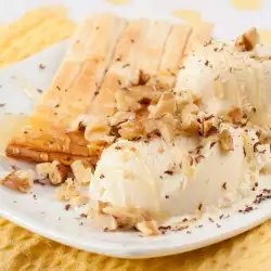 Francuski desert sa sladoledom