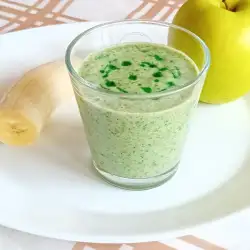 Smuti sa spanaćem, jabukom i bananom
