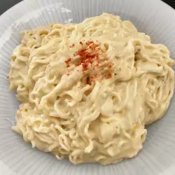 Instant špagete sa bešamelom i sirom