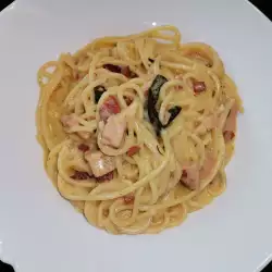 Bogate špagete sa vrganjima i pršutom