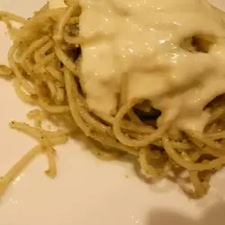 Špagete sa parmezanom bez mesa