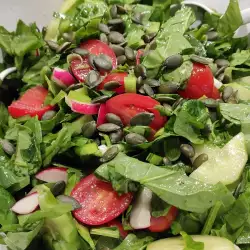 Zdrava salata sa čeri paradajzom