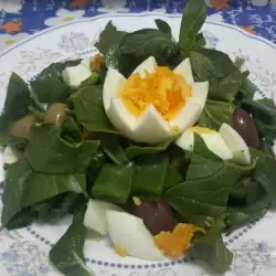 Praznična salata sa spanaćem
