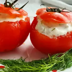 Punjeni paradajz sa mirođijom