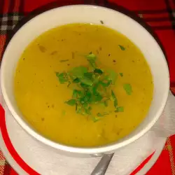 Supa sa crvenim krompirom i bamijom