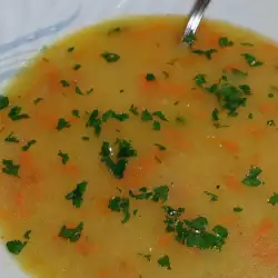 Supa sa grizom, krompirom i šargarepom