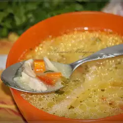 Pileća supa sa rezancima i jajima