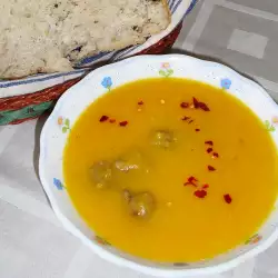 Supa sa lopticama od mesa, bundevom i mangom