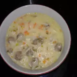 Supa sa lopticama sa rezancima i pirinčem