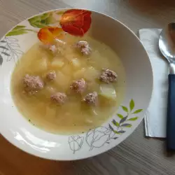 Supa sa mlevenim mesom i jajima