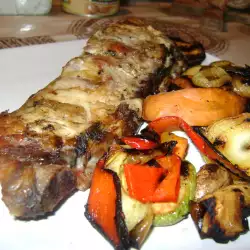 Grilovana svinjska rebarca sa povrćem