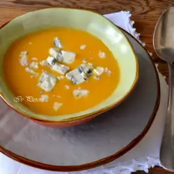 Jesenja supa sa bundevom