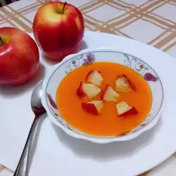 Krem supa od bundeve sa krutonima od jabuke