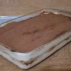 Tiramisu sa mnogo krema