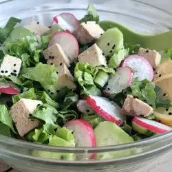 Salata sa tofuom bez mesa