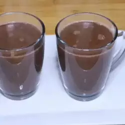 Topla čokolada sa kukuruznim skrobom