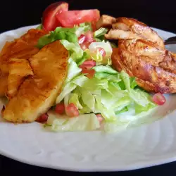Topla salata sa piletinom i ananasom
