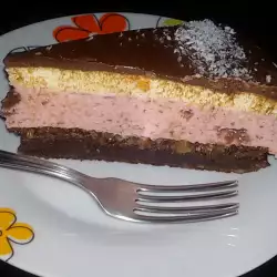 Čokoladna torta s jagodama i slatkom