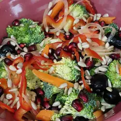 Veganska salata sa brokolijem