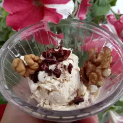 Jogurt sladoled sa kikiriki puterom