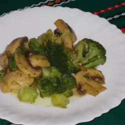 Pirinač sa pečurkama i brokolijem