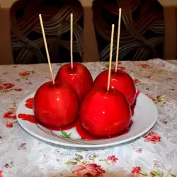 Slatke ušećerene jabuke