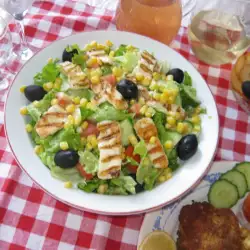 Zelena salata sa pečenim sirom Halumi