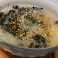 Zelena supa sa keljom i spanaćem