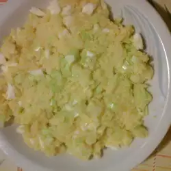 Krompir salata s jajima i uljem