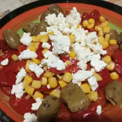 Salata sa kukuruzom i paprikama