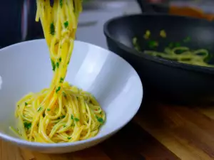 Аglio e olio ili testenina sa maslinovim uljem i belim lukom