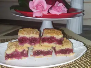Bakina pita sa višnjama
