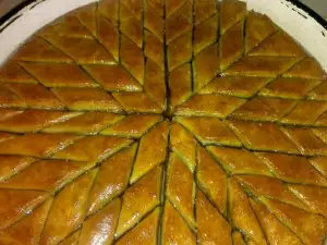 Baklava sa domaće razvijenim korama