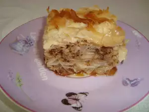 Baklava sa isečenim korama