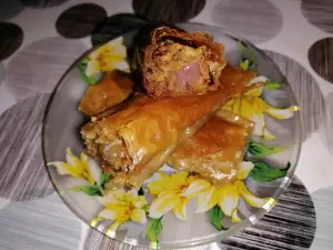 Baklava sa nadevom od ratluka i oraha