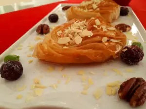 Tradicionalna baklava sa orasima