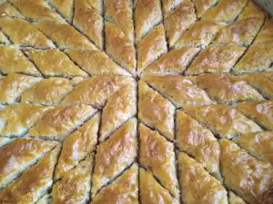 Originalna turska baklava sunce sa orasima