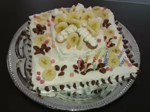 Torta od gotovih kora sa bananom i pavlakom