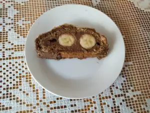 Rolat sa bananama i čokoladnim filom