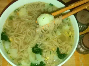 Brzi ramen sa karfiolom i spanaćem