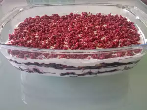 Torta sa piškotama, slatkom, pavlakom i voćem