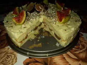 Domaća torta sa piškotama i smokvama