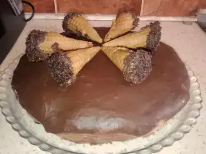 Torta od keksa sa kiselim mlekom i čokoladom